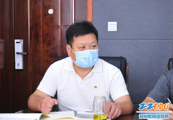 副校长周纪灿发言 副校长周纪灿发言