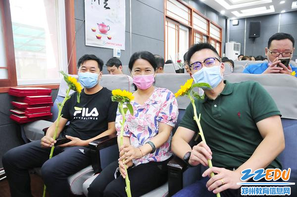 幸福像花儿一样 幸福像花儿一样
