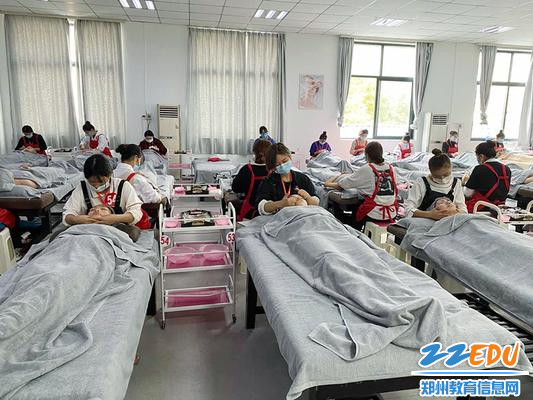 面部护理手法赛场 面部护理手法赛场